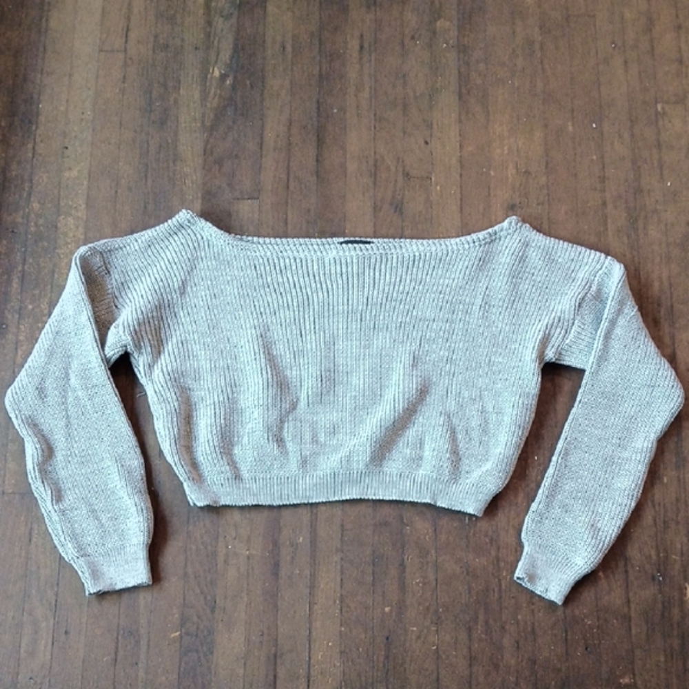 PrettyLittleThing Off-the-Shoulder Gray Cropped Sweater - Picture 2 of 9